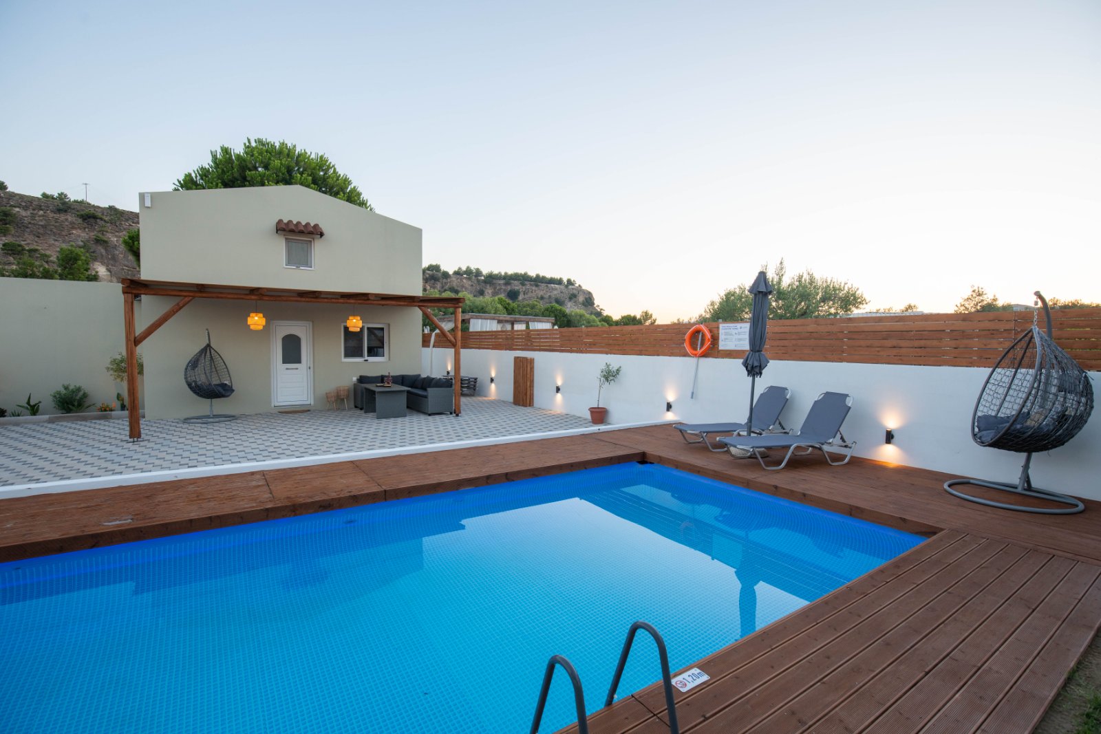Villa pool